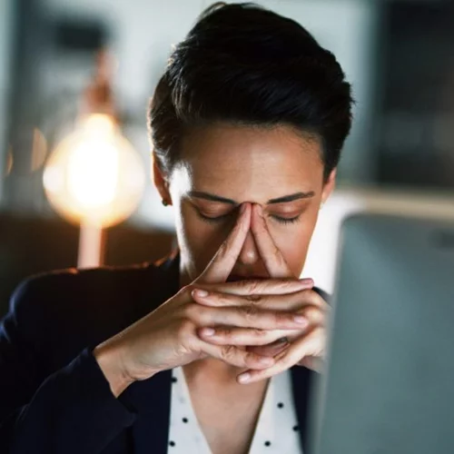 Πώς να αντιμετωπίσεις τις κρίσεις πανικού στην παρουσίαση ή στο γραφείο