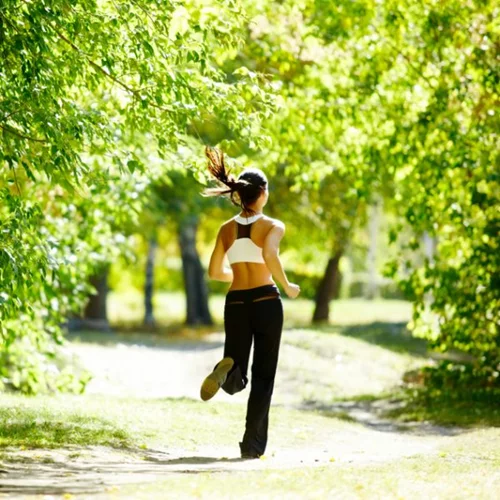 Τρέξιμο για κάψιμο θερμίδων: Χάσε λίπος και χτίσε αντοχή