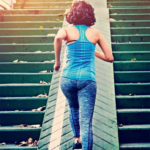 Τρέξιμο ή περπάτημα; Δες ποιο να προτιμήσουμε για αντοχή, κάψιμο λίπους ή καλή υγεία