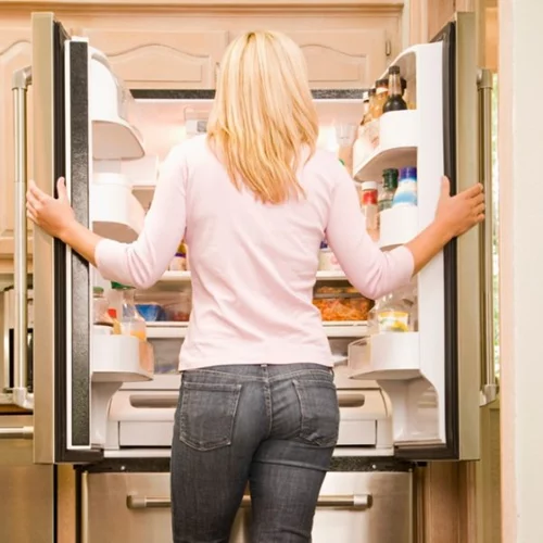 Ψυχική υγεία και φαγητό: Τι είναι η συναισθηματική πείνα και πώς θα τη διαχειριστείς