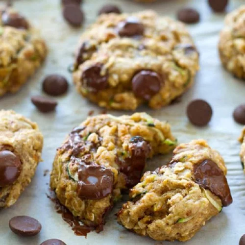 Μπισκότα βρόμης με σοκολάτα, μπανάνα και κρυμμένο κολοκυθάκι!