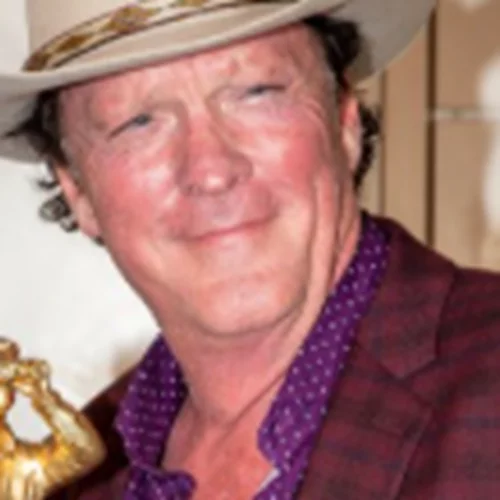 O Michael Madsen συνελήφθη στο Μalibu έναν μήνα μετά την αυτοκτονία του γιου του