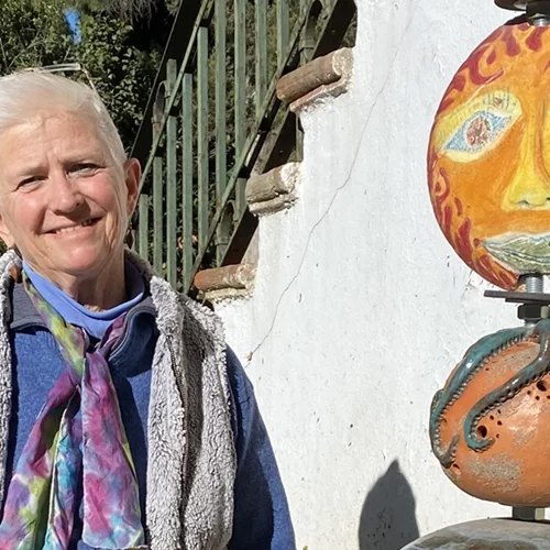 "50 χρόνια κεραμίστρια" | Η αναδρομική έκθεση με το έργο της Christine Willis - Από την Ελλάδα στην Αμερική και πάλι πίσω