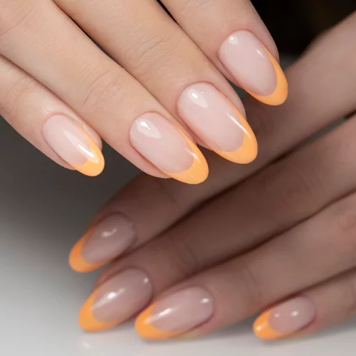 Το πολύχρωμο γαλλικό μανικιούρ θα γίνει η τέλεια εναλλακτική του κλασικού french mani