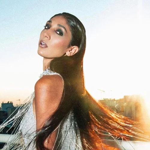 Παρασκευή Κερασιώτη | "Δεν θεωρώ πως είναι κακό, να δουλεύεις ως σερβιτόρα"