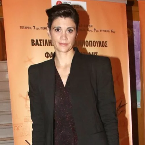 Με πιο κοντά μαλλιά από ποτέ η Άννα Μαρία Παπαχαραλάμπους