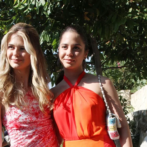 Aλεξάνδρα Κωστοπούλου | Οι κοσμοπολίτικες διακοπές σε Ελλάδα και Saint Tropez & το θεϊκό κορμί της πάνω σε σκάφος