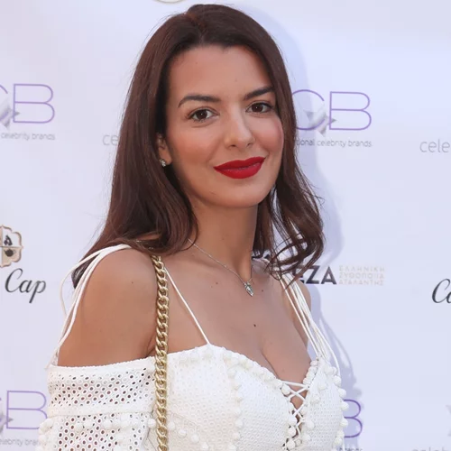 Νικολέττα Ράλλη: Μας δείχνει το ονειρεμένο δωμάτιο της κόρης της Σοφίας