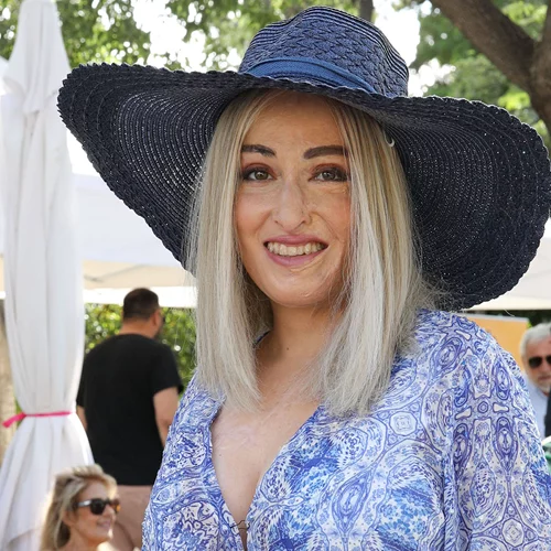 Η Ιωάννα Παλιοσπύρου έβαλε εξτένσιον και το αποτέλεσμα πραγματικά τη δικαίωσε