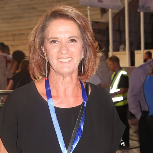 H Χριστίνα Σούζη έβαλε extensions και είναι πραγματικά αγνώριστη