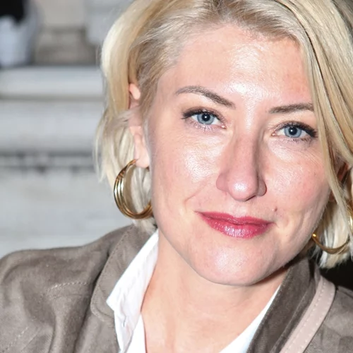 Σία Κοσιώνη | Μας συστήνει τη μητέρα της με αφορμή τα 72α γενέθλιά της - H υπέροχη φωτογραφία και οι δημόσιες ευχές