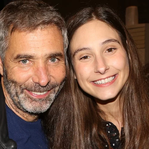 Θοδωρής Αθερίδης | "Η κόρη μου μού έστειλε σε μήνυμα πως είναι έγκυος, είχα όμως μεγάλη αγωνία αν θα το κρατήσουν…"