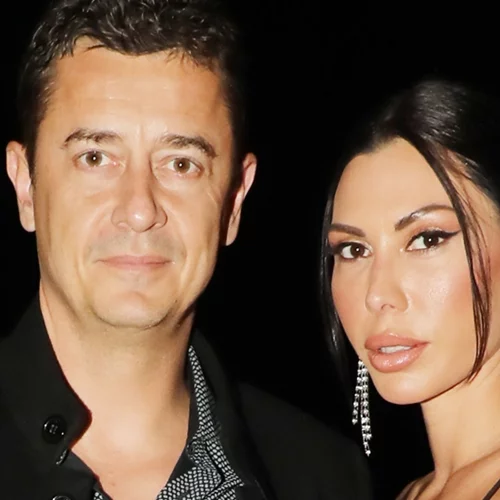 Αντώνης Σρόιτερ - Ιωάννα Μπούκη | Ταξίδι στη Μαλαισία μαζί με τις πανέμορφες κόρες τους