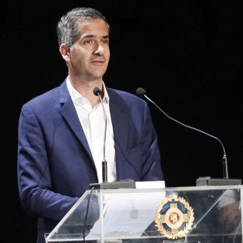 Στήριξη Μπακογιάννη σε Αχτσιόγλου: "Οι άνθρωποι κρίνονται μόνο για όσα λένε και όσα πράττουν και σε καμία περίπτωση για το πως εμφανίζονται"