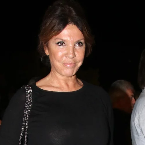 Φαίδρα Μπάρμπα | Η κούκλα κόρη της Βάνας Μπάρμπα σε μία σπάνια, τηλεοπτική εμφάνιση με νέο hairlook