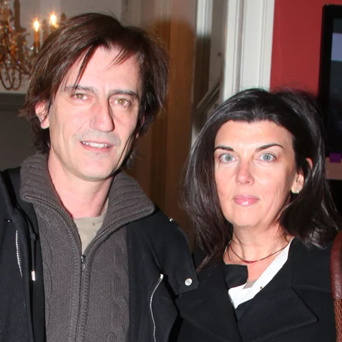 Δυναμική, σύγχρονη, καλλιεργημένη & πετυχημένη | Η Στέλλα Λιζάρδη είναι η σύζυγος του Θοδωρή Κουτσογιαννόπουλου