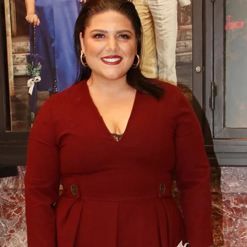 Το μίνι φόρεμα με παγιέτες της Δανάης Μπάρκα είναι το απόλυτο holiday inspo