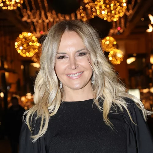 Για τη Μαρία Ανδρούτσου είναι ακόμα καλοκαίρι | Η φωτογραφία με σέξι ολόσωμο μαγιό που αναδεικνύει το κορμί της