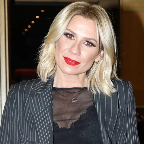 Κατερίνα Καραβάτου | Οι φωτογραφίες από τα εντυπωσιακά πασχαλινά κουλουράκια του γιου της