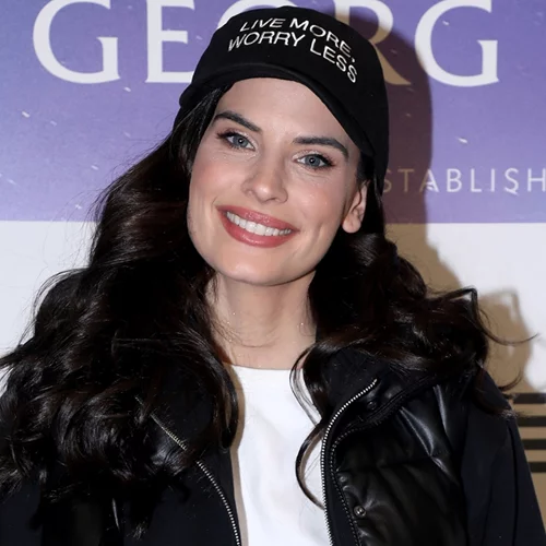 Χριστίνα Μπόμπα | Σε νησιώτικη απόδραση για το Πάσχα με τον Σάκη Τανιμανίδη και τις κόρες τους