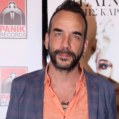 Πάνος Μουζουράκης | Η ημερομηνία που θα παντρευτεί στην Αίγινα με την Μαριλού Κοζάρη