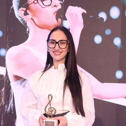 Κλαυδία | Η τιμητική υποδοχή που της επιφύλαξε η Κρατική Τηλεόραση