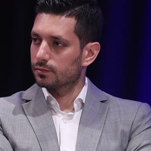 Ο Κωνσταντίνος Κυρανάκης μιλάει για τη σύζυγό του και την αντίδραση που είχε όταν της είπε ότι θα ασχοληθεί με την πολιτική