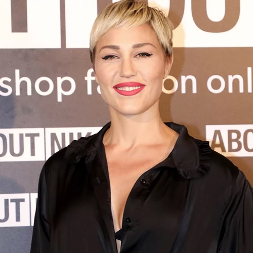 Πηνελόπη Αναστασοπούλου | Η ροκ διακόσμηση του σπιτιού της ειναι απόλυτα συμβατή με τον ανατρεπτικό της χαρακτήρα