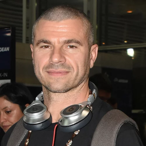 Χρήστος Βασιλόπουλος | "Ήμουν γιος κάποιου που δεν ήταν ποτέ στην ζωή μου. Ο πατέρας μου πέθανε στη φυλακή"