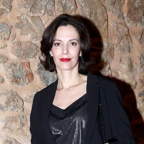 Η Μαριλίτα Λαμπροπούλου φωτογραφίζει τις δύο πανέμορφες κόρες της