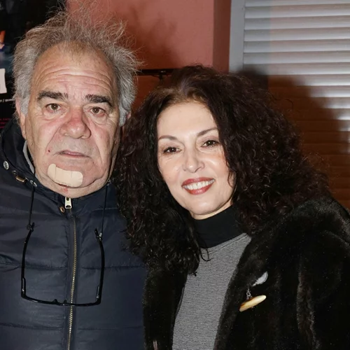 Γιάννης Μποσταντζόγλου-Δήμητρα Παπαδήμα | Σε θεατρική πρεμιέρα μαζί με την εντυπωσιακή κόρη τους, Θαλασσινή