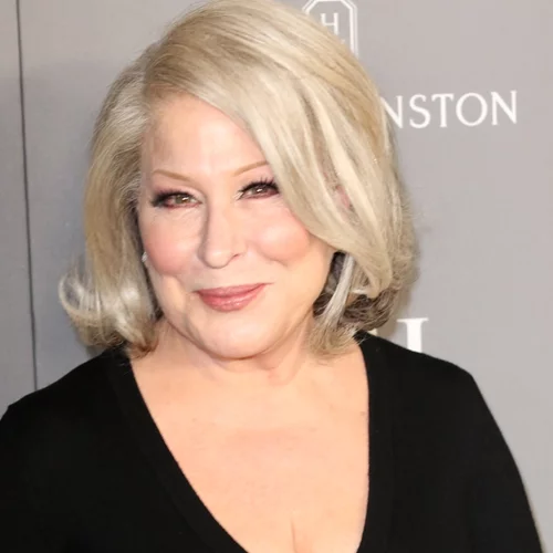 Bette Midler | "Ας απαγορεύσουμε και το Viagra - Αν η εγκυμοσύνη είναι "θέλημα Θεού", το ίδιο είναι και το πεσμένο μόριο σου"