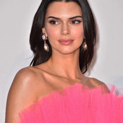 Kendall Jenner | "Ανοίχτηκε" για τις δυσκολίες που είχε με την ακμή στην εφηβεία της