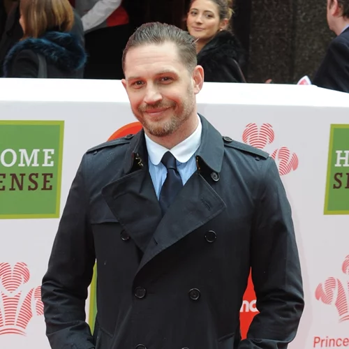 Tom Hardy | Κάνει διακοπές στην Κέρκυρα - Οι φωτογραφίες από την παραλία