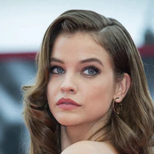 Πώς να δείχνω φρέσκια ακόμα και μετά από ξενύχτι; Το viral TikTok hack που θα σε βοηθήσει