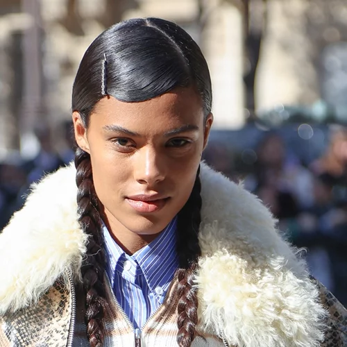 "I'm cold" makeup look | Η τάση μακιγιάζ που έχει γίνει viral χαρίζει ακαταμάχητη λάμψη και φρεσκάδα στο πρόσωπο