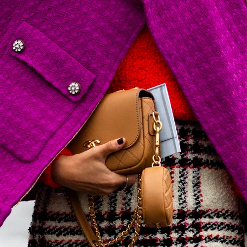 Αυτό είναι το πιο διαχρονικό μανικιούρ για κοντά νύχια