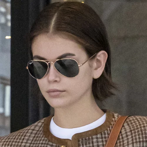 H Kaia Gerber με ‘it’ jumper από το Mango