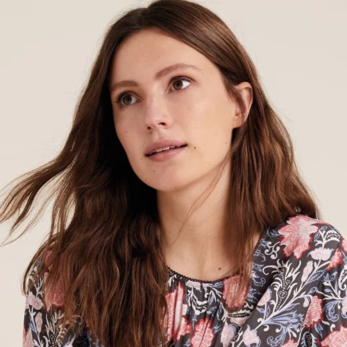 Τα floral φορέματα από το Marks & Spencer ταιριάζουν σε κάθε περίσταση