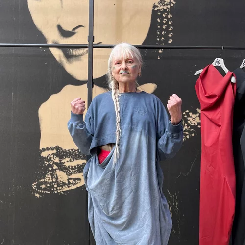 Vivienne Westwood | Πέθανε η θρυλική σχεδιάστρια μόδας σε ηλικία 81 ετών