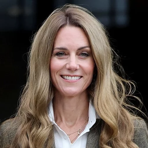 Όταν η περούκα της Kate έδειξε τη γυμνή αλήθεια μιας κοινωνίας