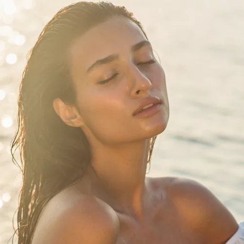 Πώς να κάνεις το τέλειο καλοκαιρινό μακιγιάζ για νησί μέσα σε 10'