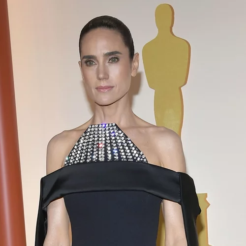 Oscars 2023 | Η Jennifer Connelly εμφανίστηκε στα βραβεία με τον κούκλο γιο της