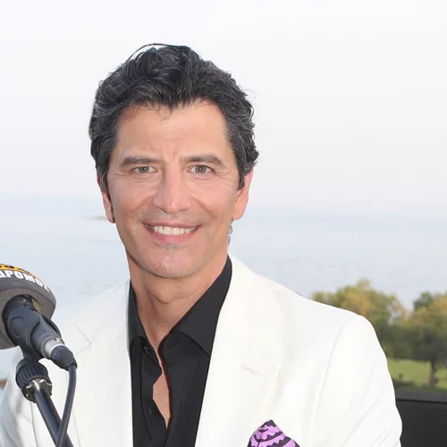 "Ο Σάκης Ρουβάς με πήρε τηλέφωνο και μου είπε "Τι έκανες στον αδερφό μου;""