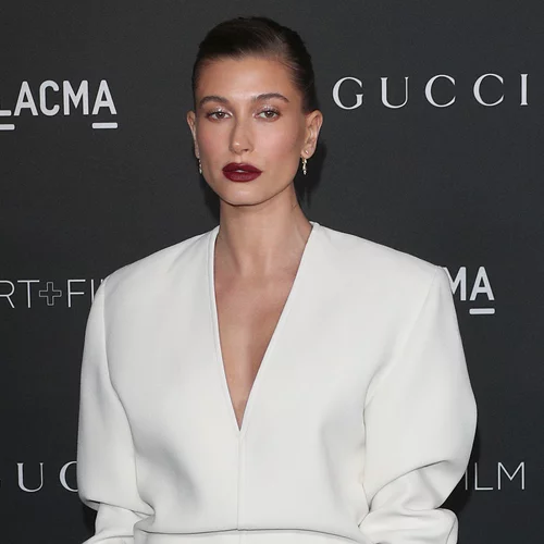 Tα vampy lips επέστρεψαν και το επιβεβαιώνουν οι διασημότερες celebrities στις πρόσφατες εμφανίσεις τους