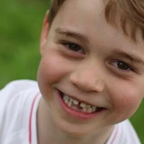 Το επίσημο πορτραίτο του πρίγκιπα George για τα 10α γενέθλιά του