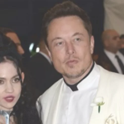 Η Grimes χώρισε (ξανά) από τον Elon Musk - Η νέα σχέση της με την Chelsea Manning