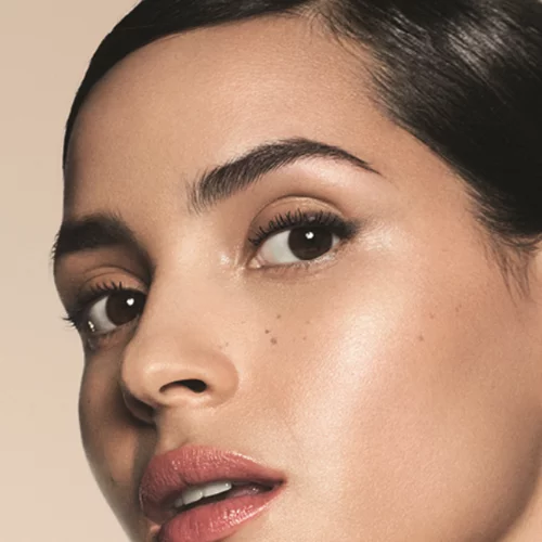 Το μυστικό των makeup artists για τέλεια κάλυψη και αψεγάδιαστη επιδερμίδα