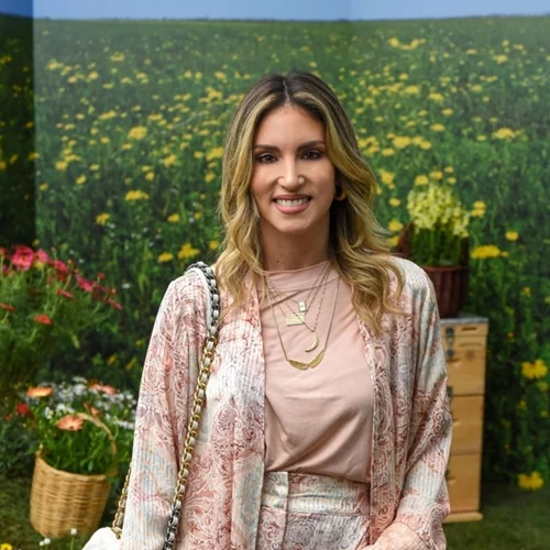 Διάσημες αφίξεις για τα 10 χρόνια THE APIVITA EXPERIENCE STORE