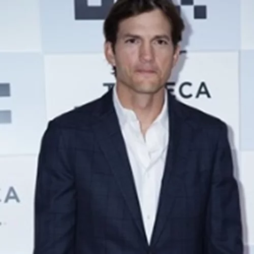 Ashton Kutcher | Η κοινή εμφάνιση με τον δίδυμο αδερφό του που πάσχει από εγκεφαλική παράλυση